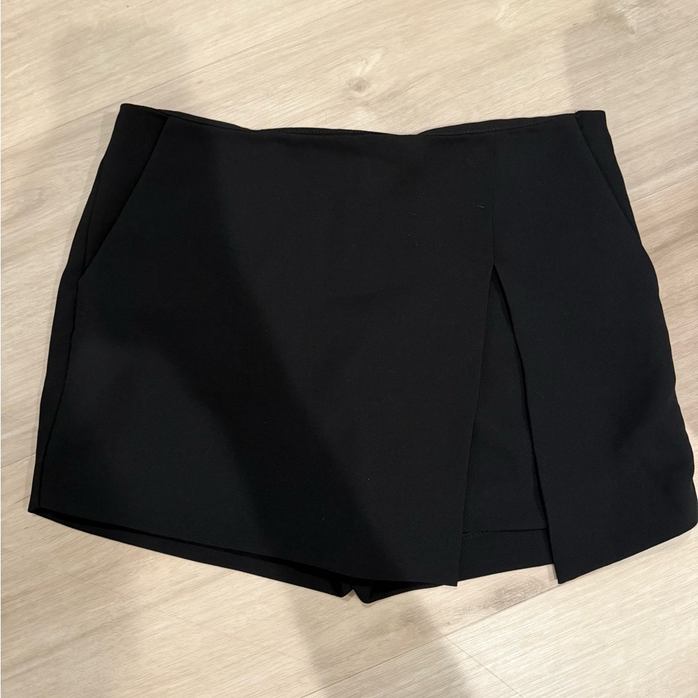 Express Black Women's Skort